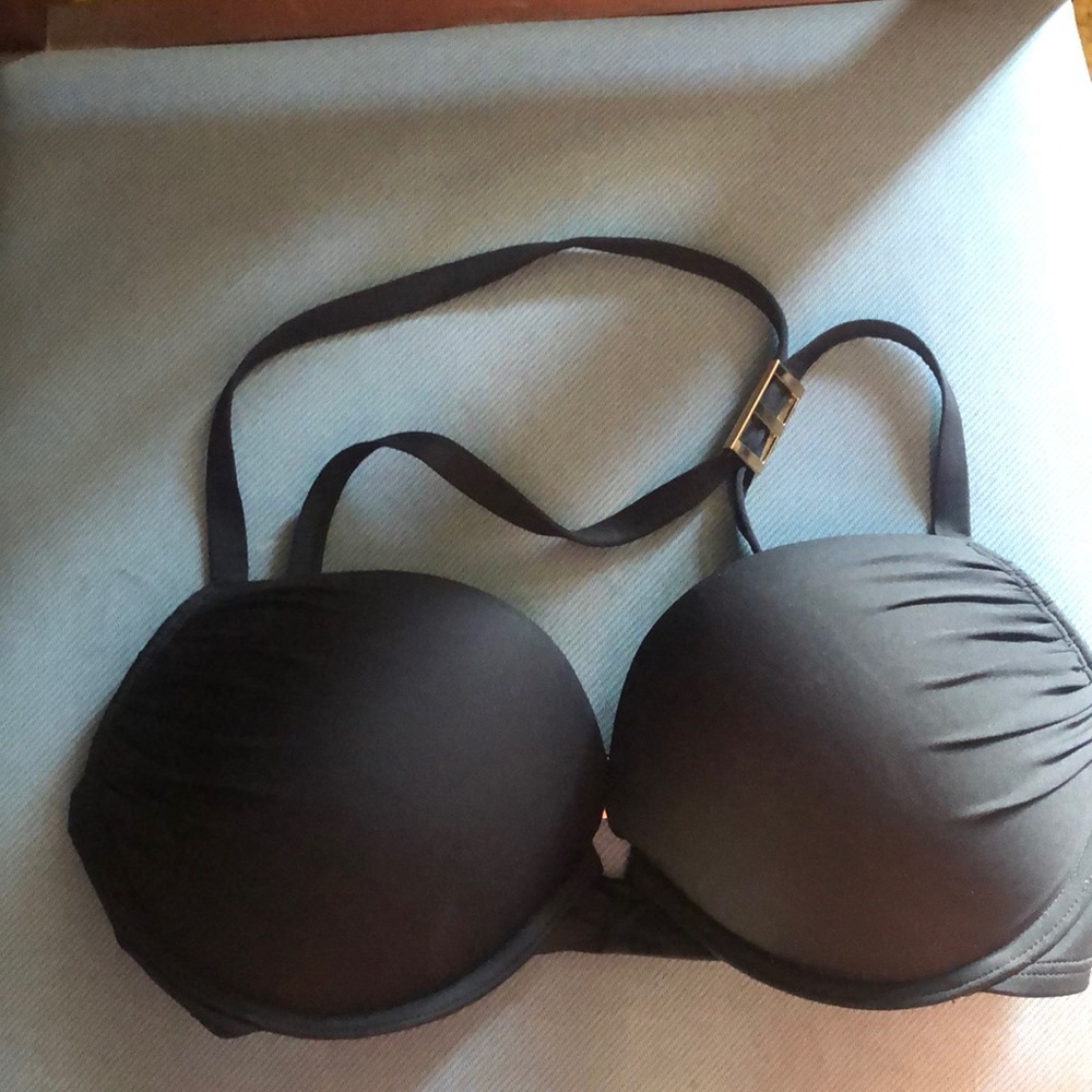 Victoria’s Secret Bombshell Bikini Top 36D.